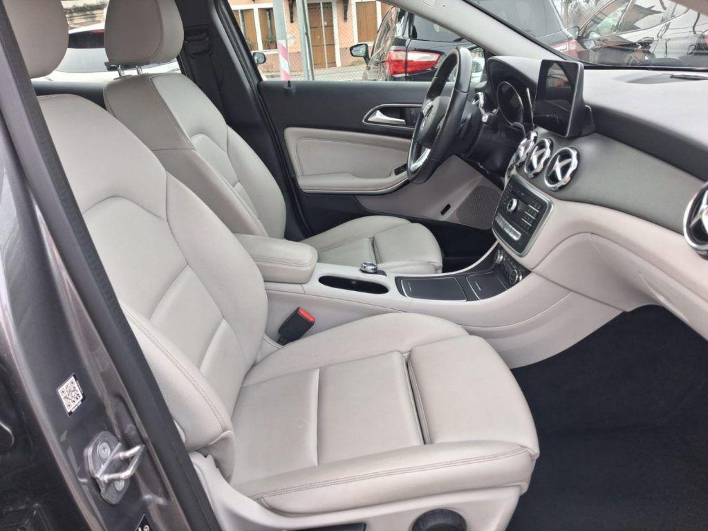 Mercedes-Benz GLA 200 d Automatic Sport