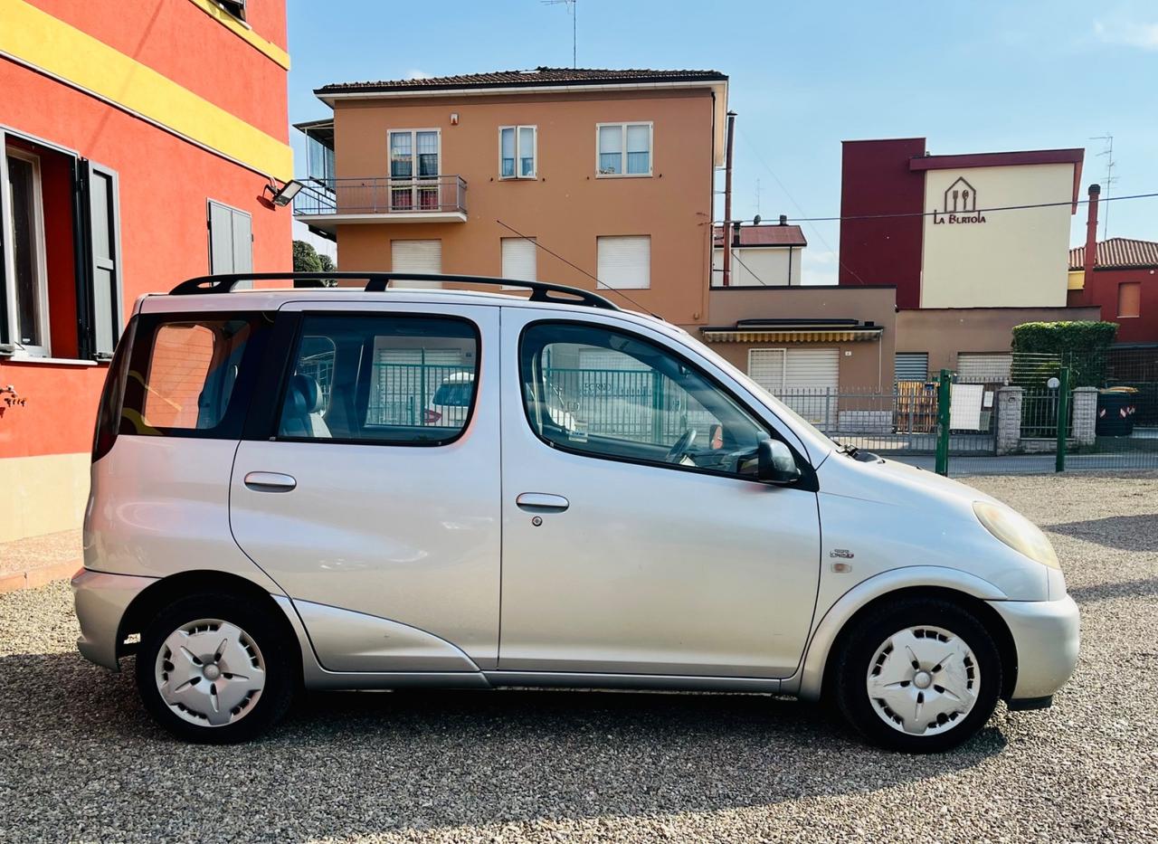 Toyota Yaris Verso 1.4 Tdi D-4D
