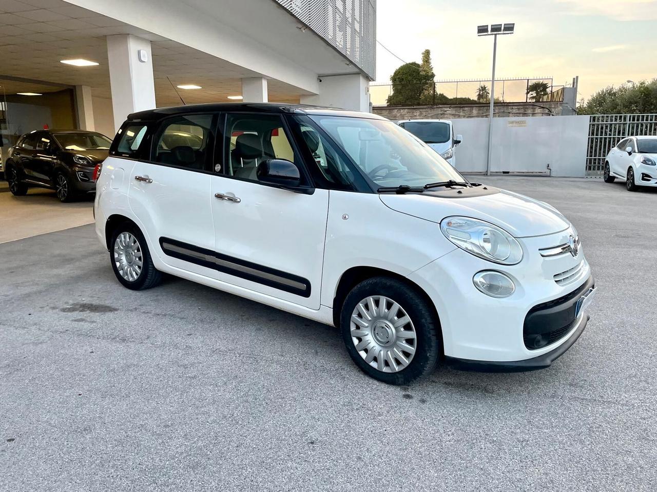 Fiat 500L Living 1.6 MJT 105cv Pop Star