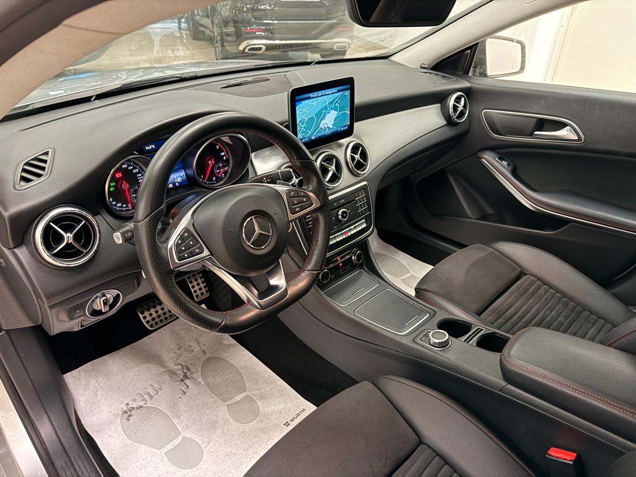 Mercedes-Benz CLA 200 d Sport auto