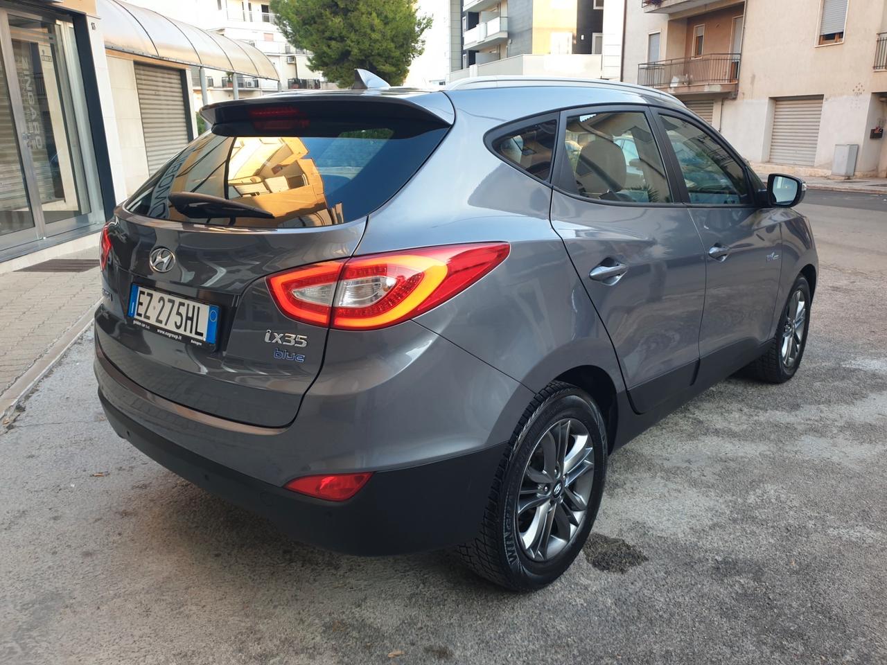 HYUNDAI IX35 1.7 CDRI 115 CV X-POSSIBLE 2WD NAVI CERCHI RETROCAMERA SENSORI