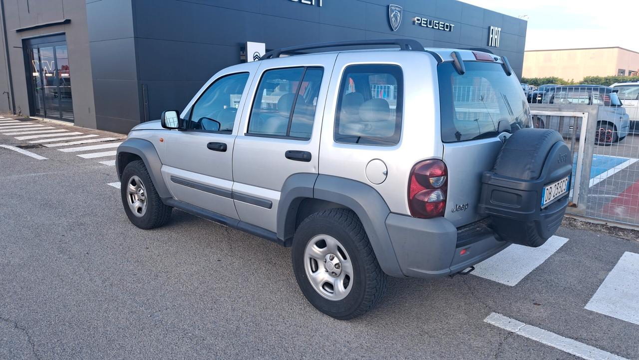 Jeep Cherokee 2.8 CRD Sport