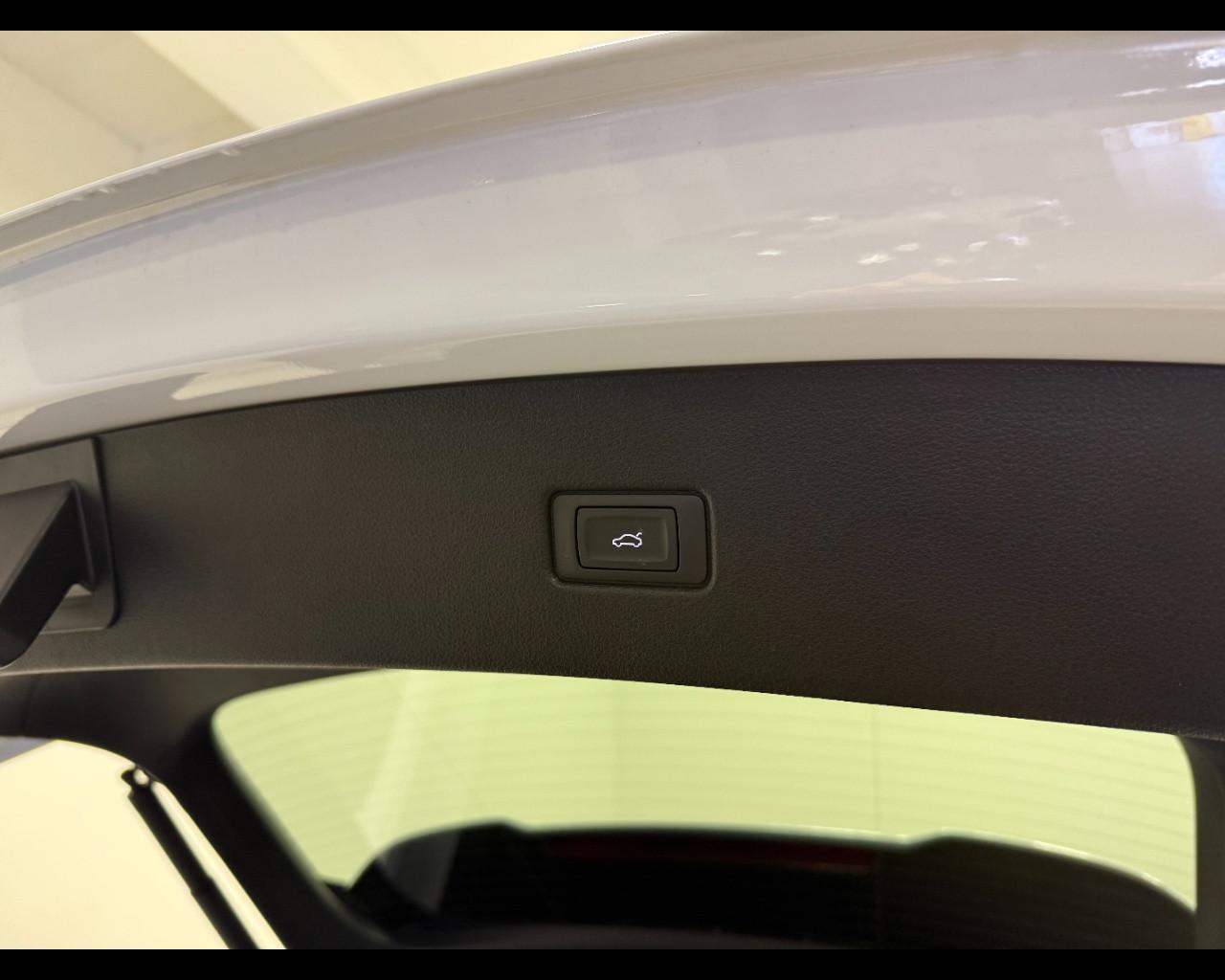 AUDI Q5 SPORTBACK 40 TDI MHEV QUATTRO S-TRONIC IDENTITY BLACK