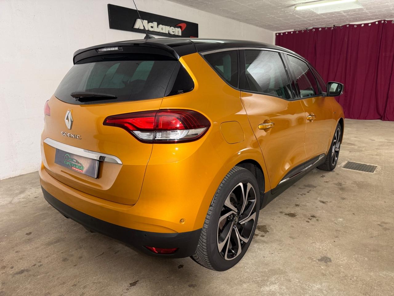 Renault Scénic dCi 110 CV EDC Bose