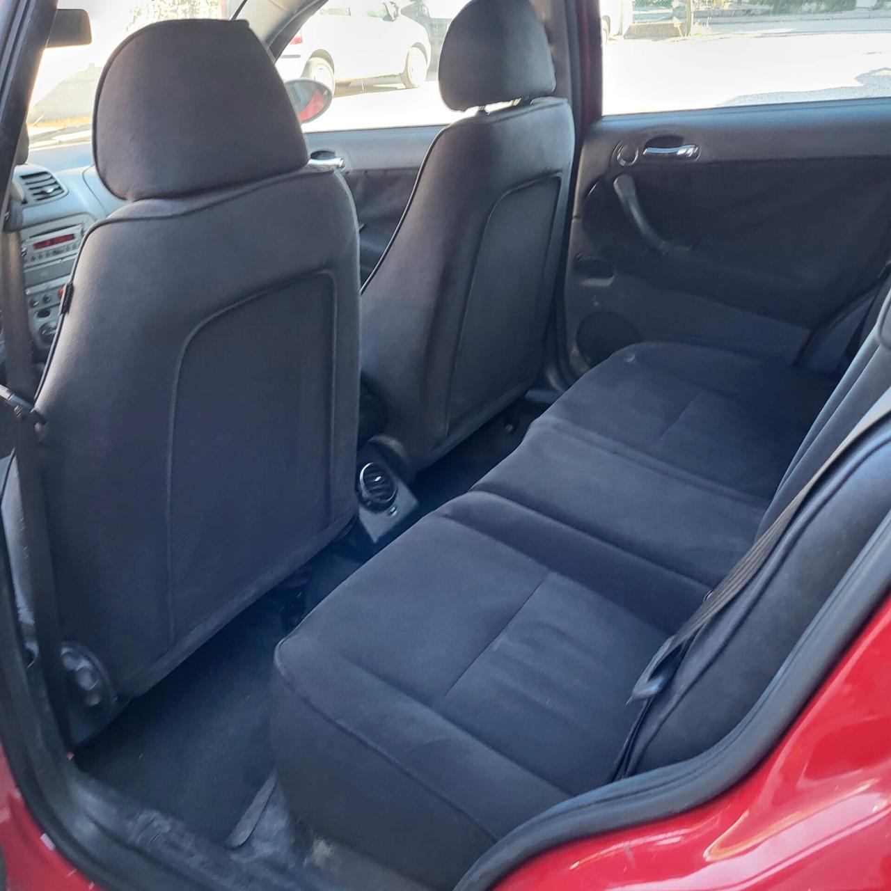 Alfa Romeo 147 1.9 JTD (115 CV) 5 porte Progression – 2005