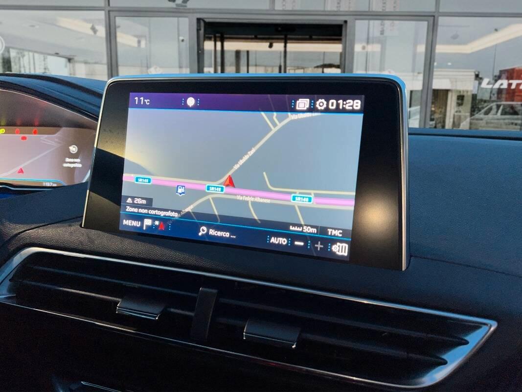 Peugeot 3008 1.5 bluehdi Business s&s 130cv Con NAVIGATORE