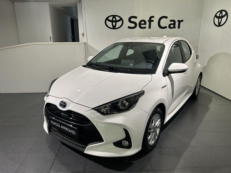 Toyota Yaris 1.5 Hybrid 5 porte Active + CERCHI IN LEGA AREA C FREE