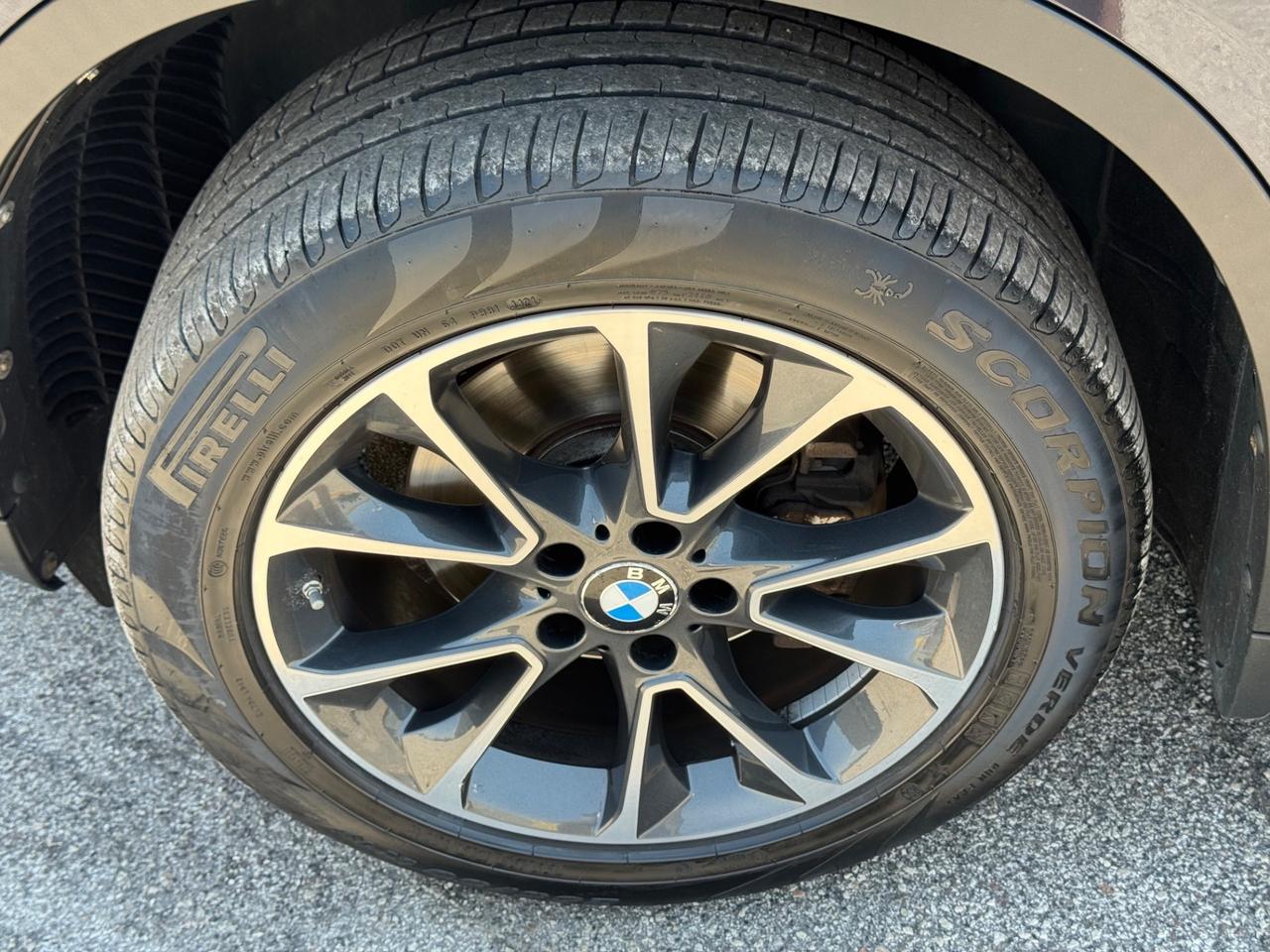 BMW X5 xDrive25d 218 CV – Garanzia 12 Mesi