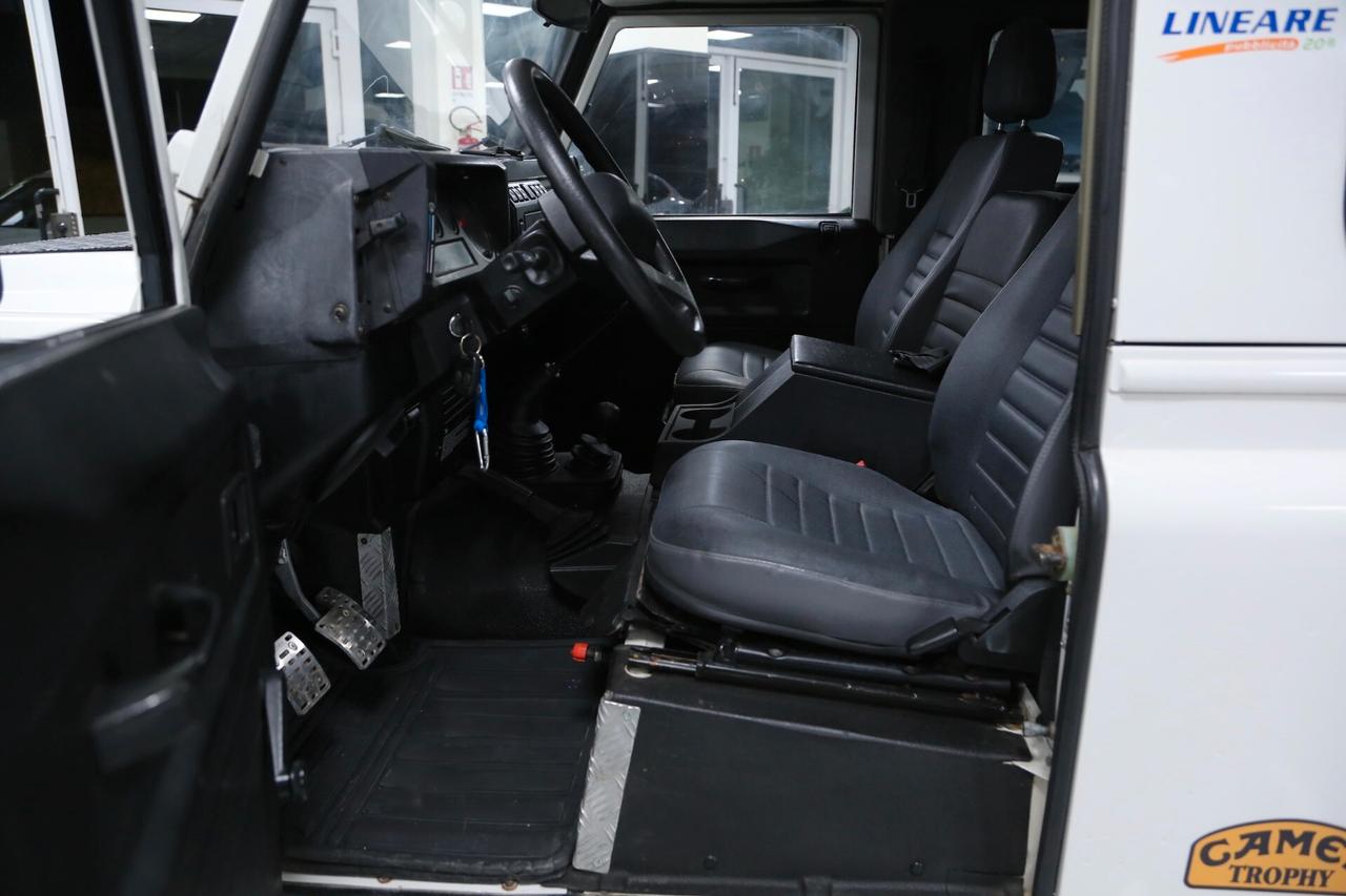 Land Rover Defender 90 2.5 Td5