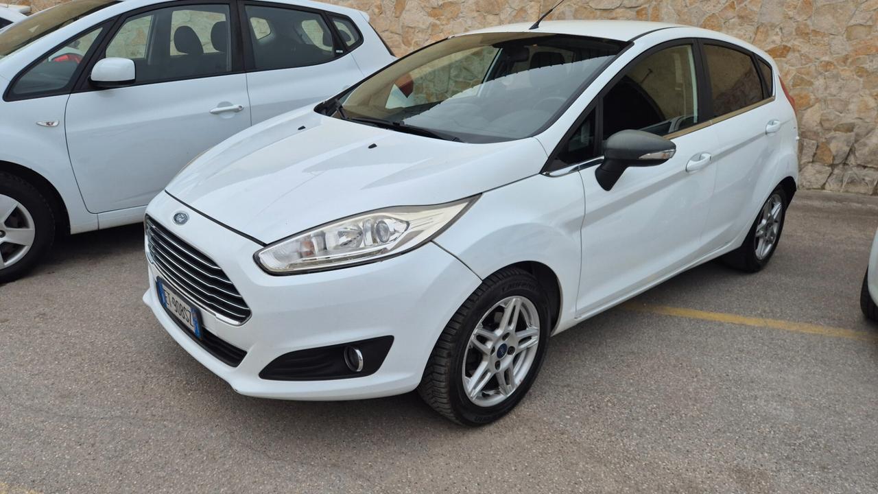 Ford Fiesta 1.0 80CV 5 porte Titanium