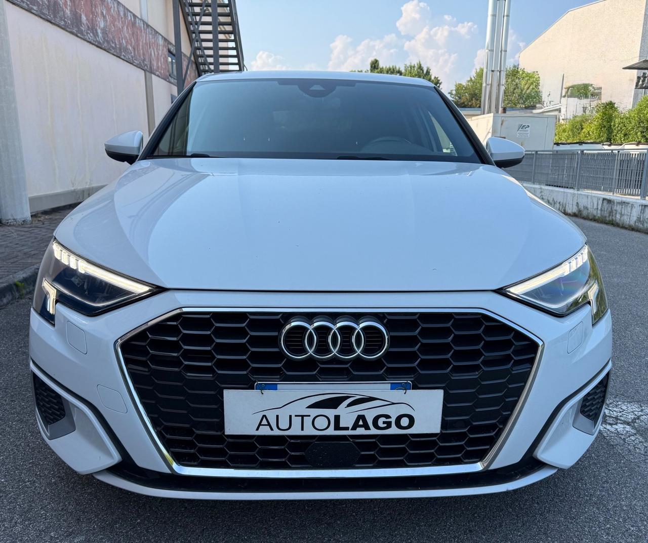 Audi A3 SPB 2.0 TDI S tronic Business .. 2022