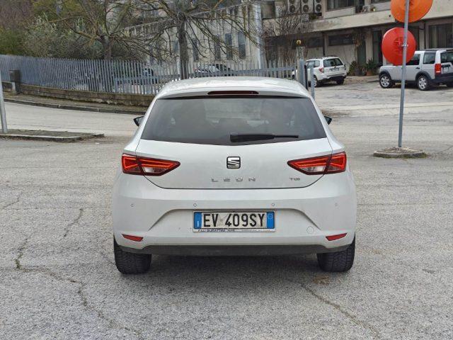 SEAT Leon 1.4 TGI 110cv Style METANO FARI LED NAVI PDC CLIMA