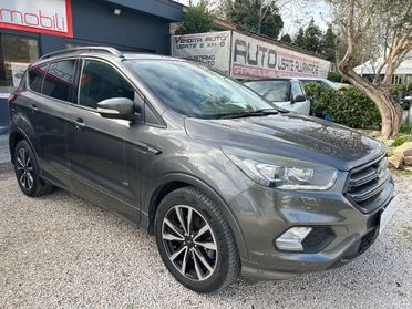 Ford Kuga 2.0 TDCI 4WD Powershift ST-Line FULL