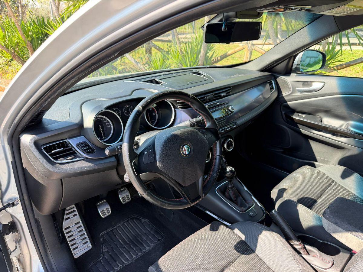 ALFA ROMEO - Giulietta - 2.0 JTDm-2 140 CV Distinctive