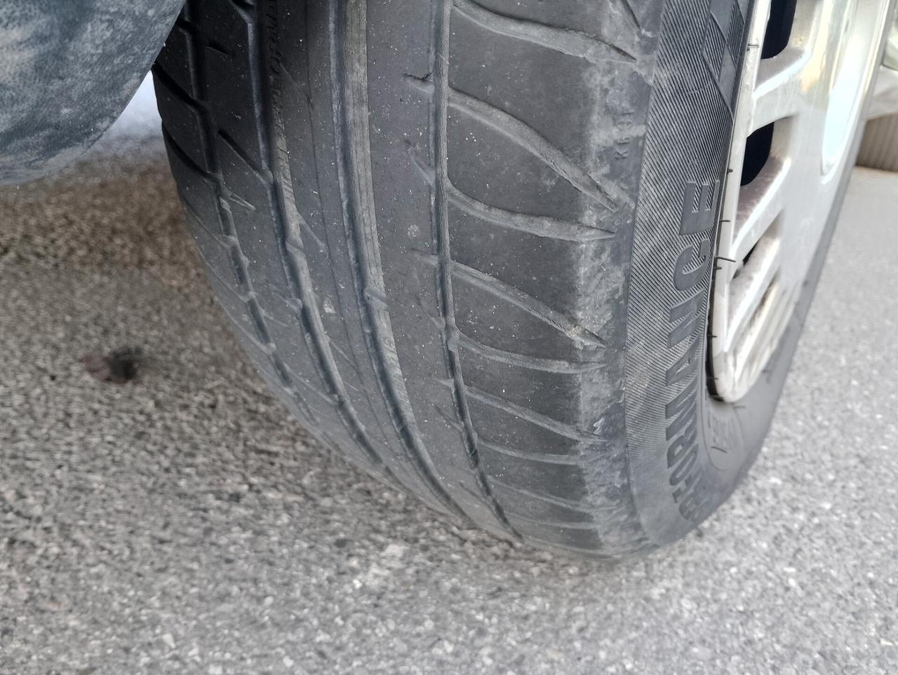 Volkswagen Golf station wagon 1.6 cc impianto GPL brc valido fino 2032 30.000 km