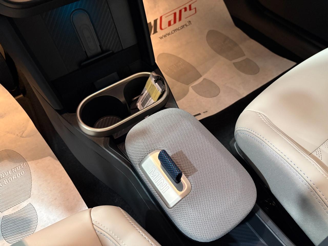 MINI Cooper C 1.5 156cv Automatica Favoured ITALIANA Km0