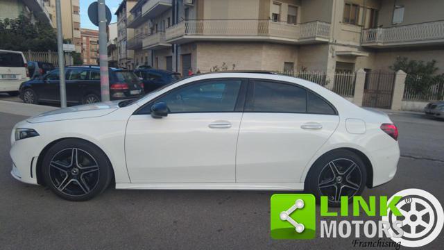 MERCEDES-BENZ A 180 Automatic 4p. Premium sedan