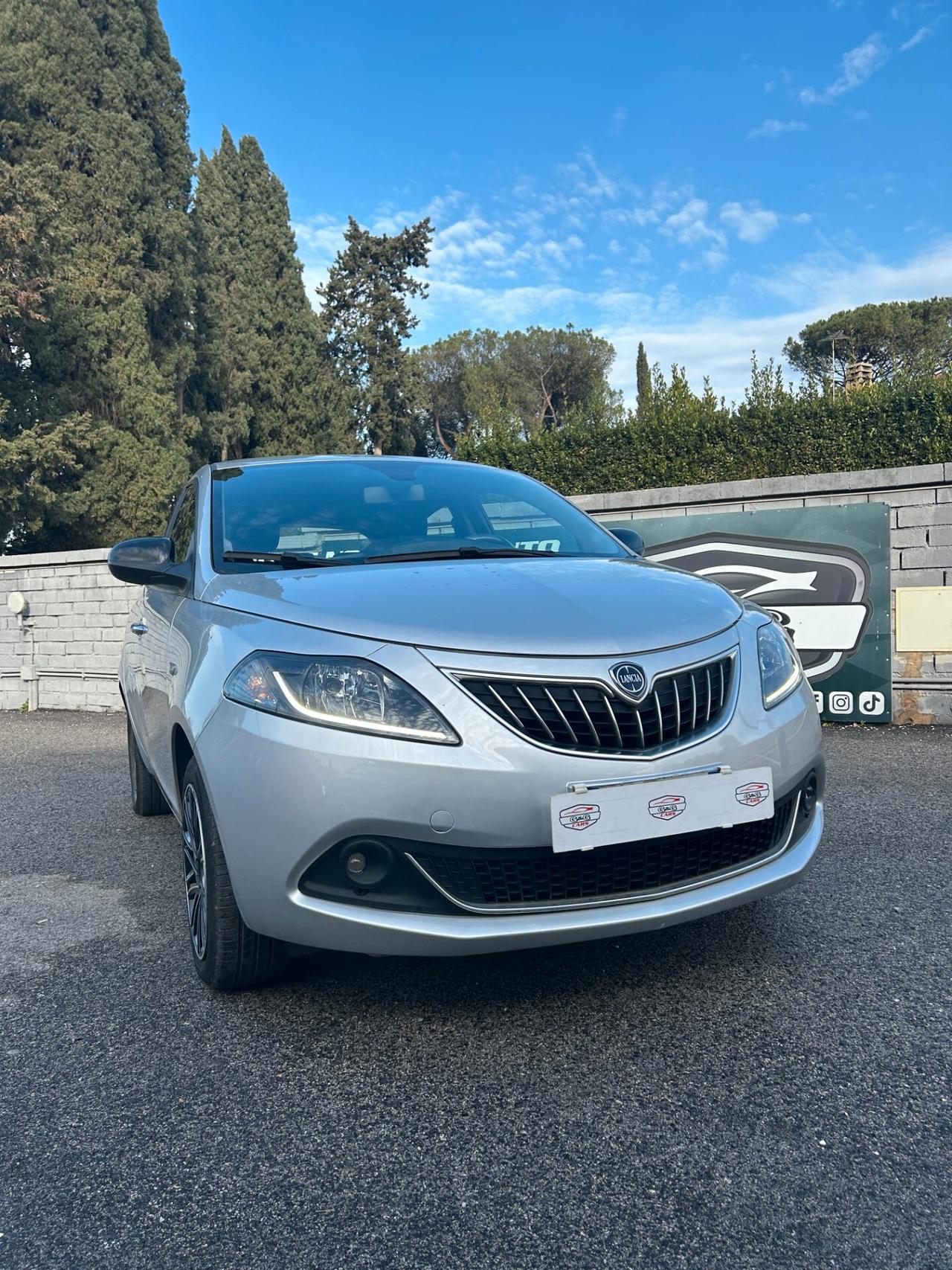 Lancia Ypsilon 1.0 FireFly 5 porte S&S Hybrid Ecochic Gold