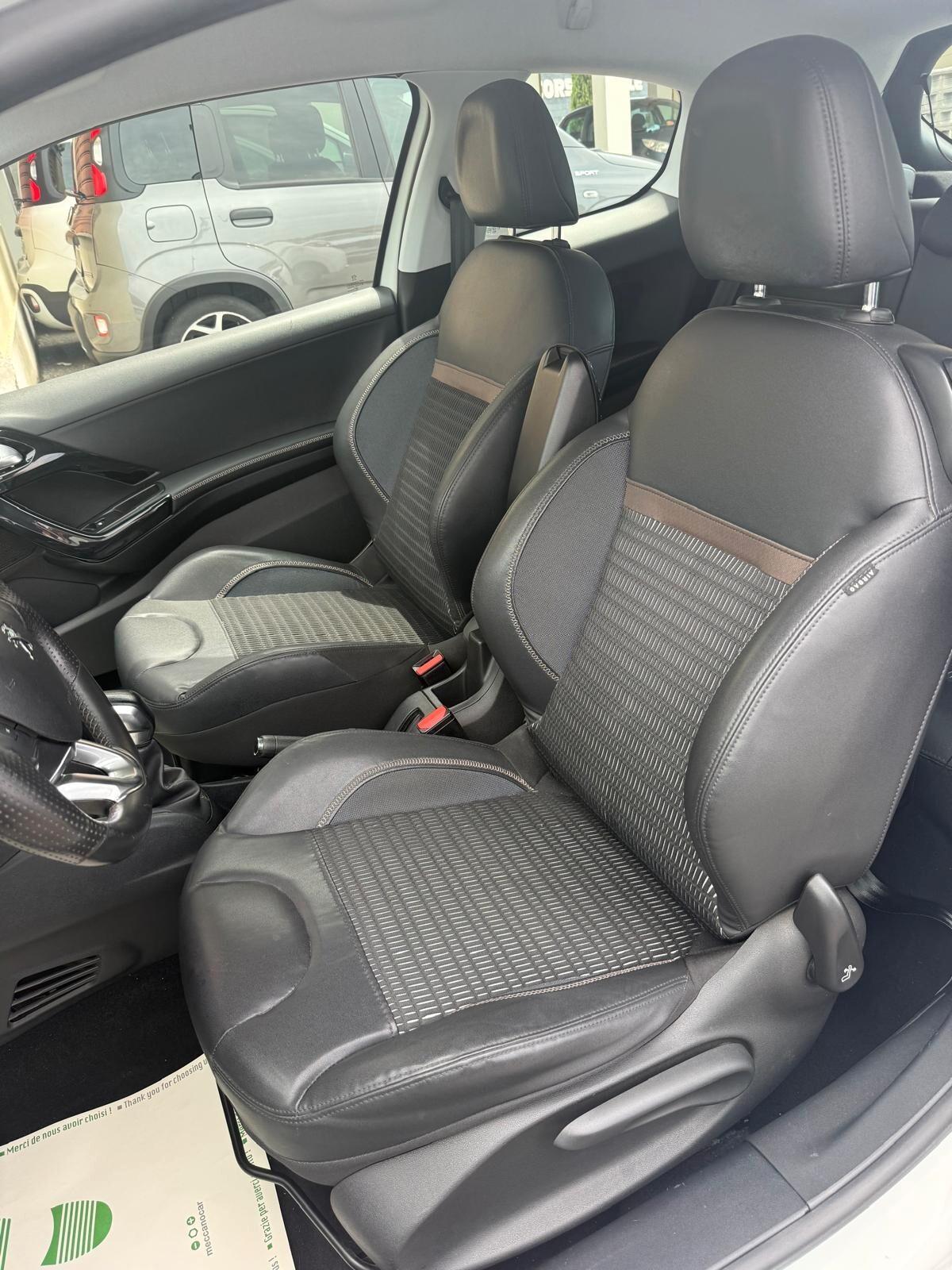 Peugeot 208 1.6 e-HDi 92 CV Stop&Start 3 porte Allure UNICO PROPRIETARIO