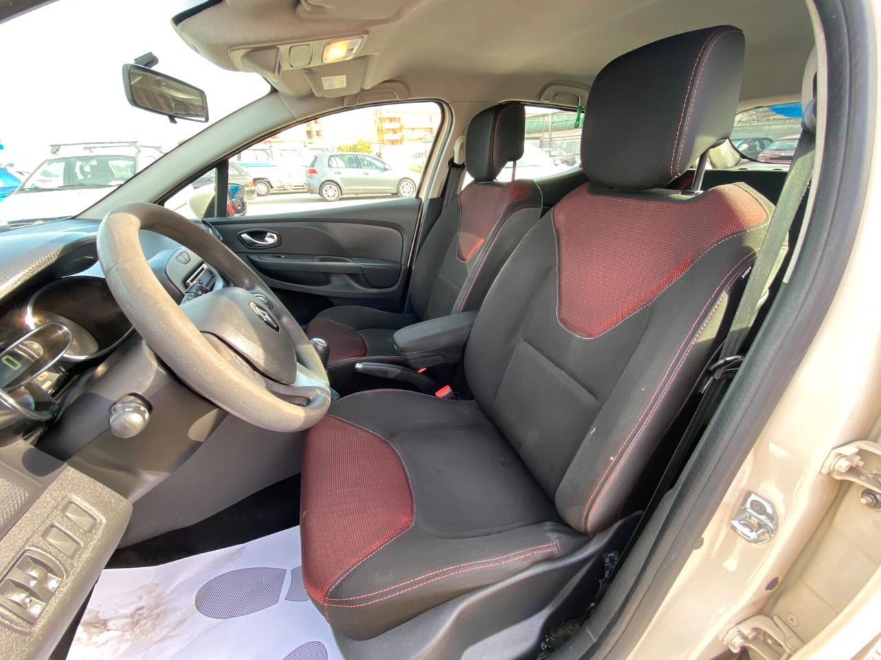 RENAULT Clio 1.2 Benzina 75cv NEOPAT. GARANTITA