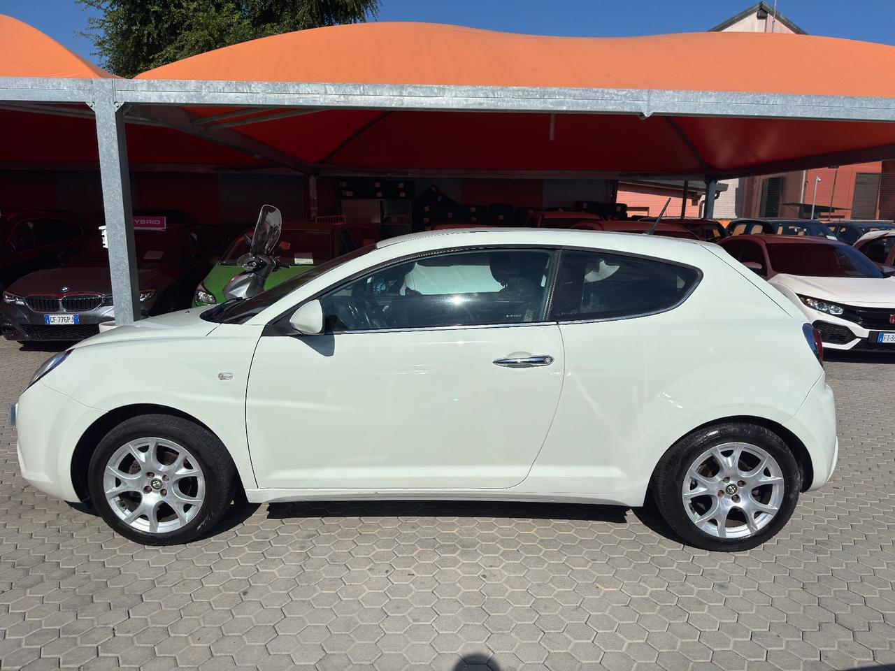 Alfa Romeo MiTo ADATTA A NEOPATENTATI 1.4 GPL Distinctive