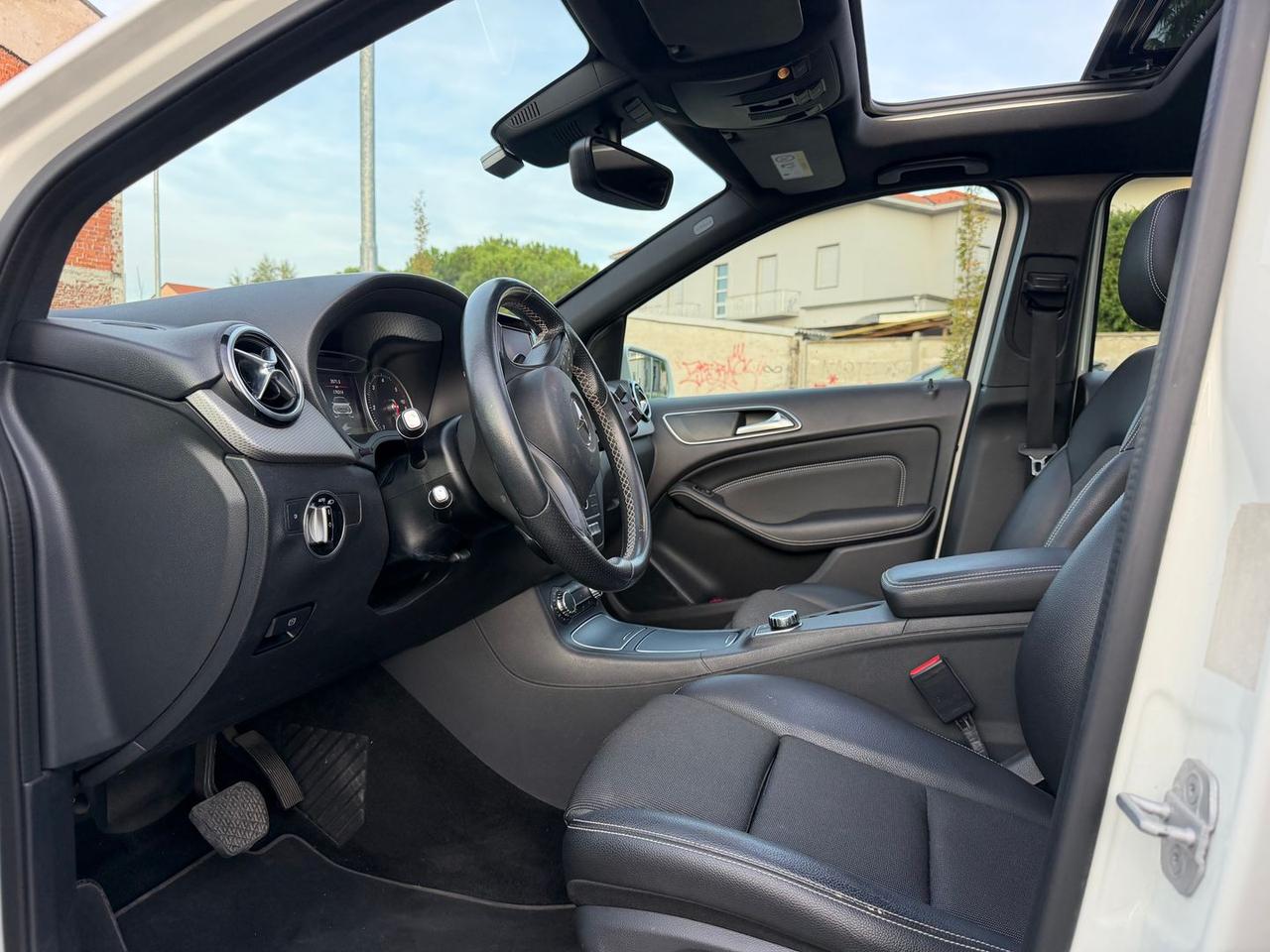 Mercedes-Benz 200 D Sport next #50363
