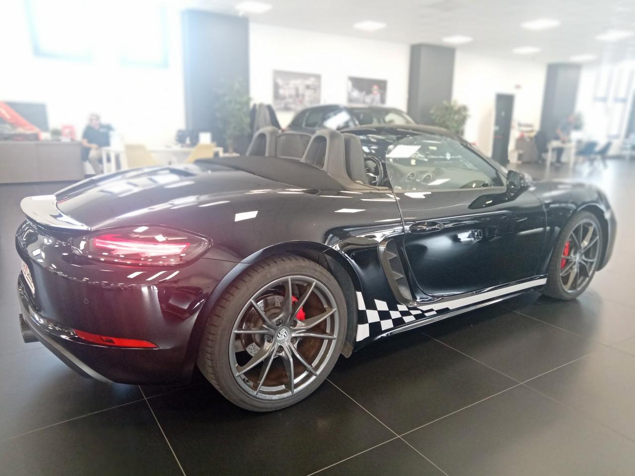 Porsche 718 Spyder Boxster 2.0