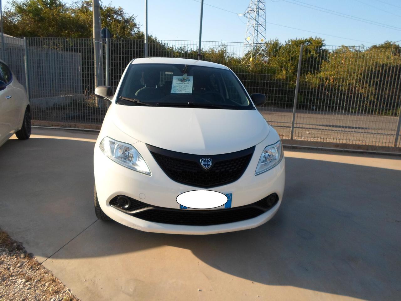 Lancia Ypsilon 1.0 FireFly 5 porte S&S Hybrid Ecochic Gold