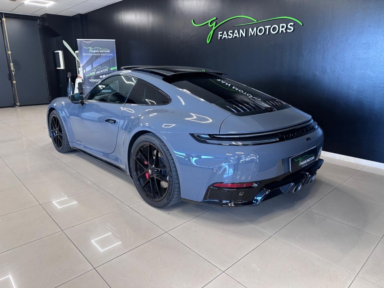 Porsche 911 Coupe 3.6 Carrera 4 GTS auto
