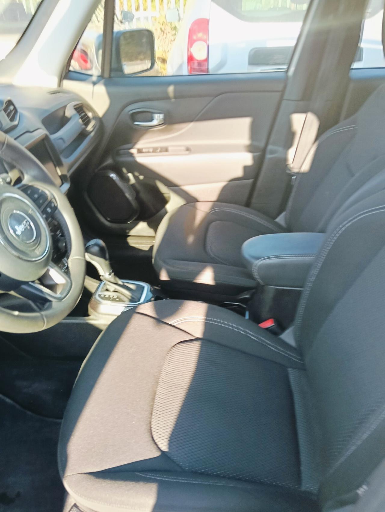 Jeep Renegade 1.3 T4 190CV PHEV 4xe AT6 Business Plus