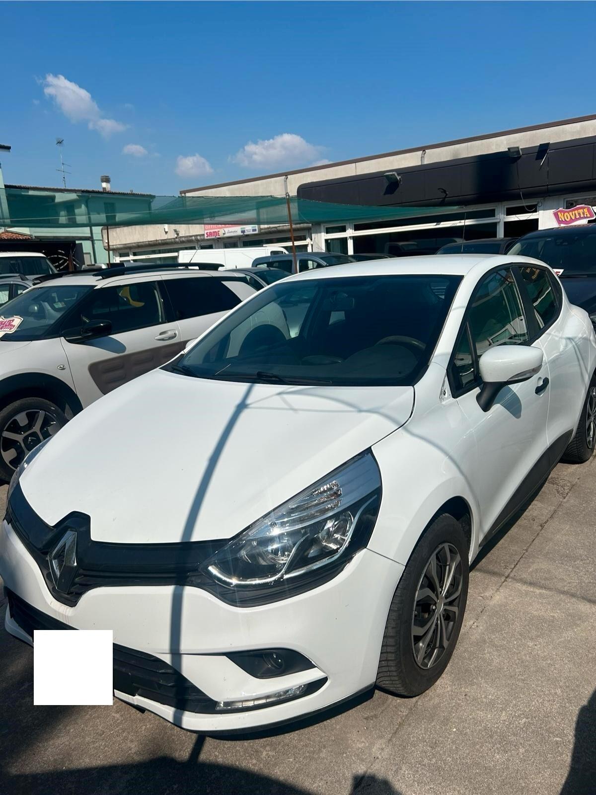 Renault Clio dCi 8V 75 CV Start&Stop 5 porte Energy Intens ok neo patentati