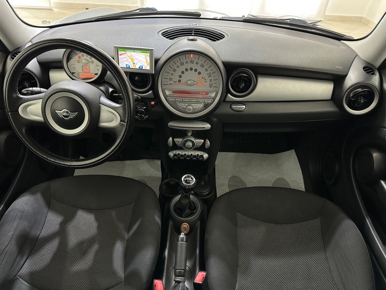 MINI GUIDABILE DA NEOPATENTATI UNICOPROPRIETARIO