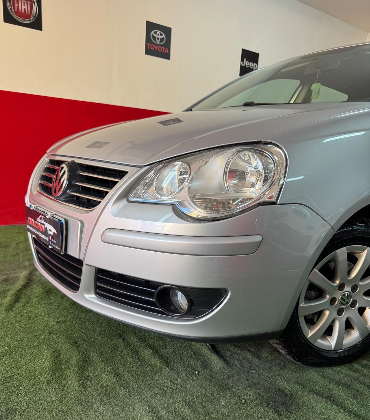 Volkswagen Polo 1.4/75CV 16V 5p. aut. Comfortline