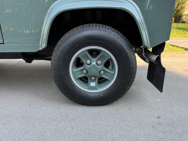 LAND ROVER Defender 90 2.4 TD4 Station Wagon S INTERNI IN PELLE