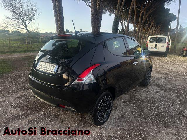 LANCIA Ypsilon 1.0 FireFly Hybrid Gold