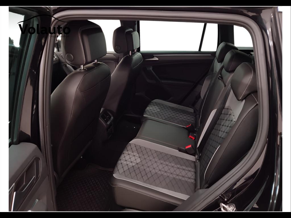 VOLKSWAGEN Tiguan II 2021 - Tiguan 1.5 tsi R-Line 150cv dsg