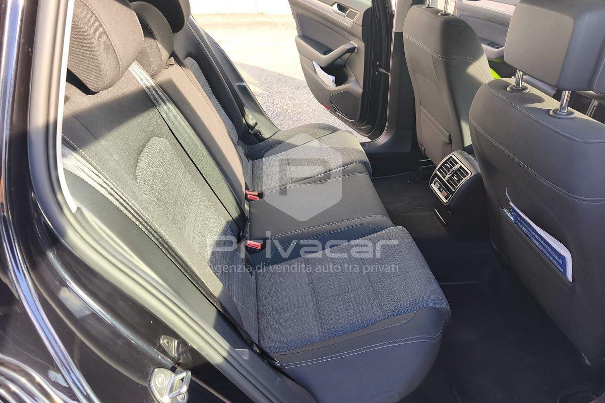 VOLKSWAGEN Passat Variant 2.0 TDI SCR 122 CV EVO DSG Business
