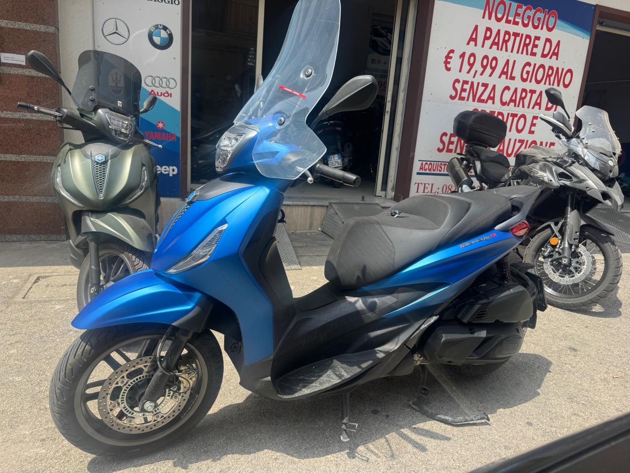 Piaggio Beverly 400 Sport