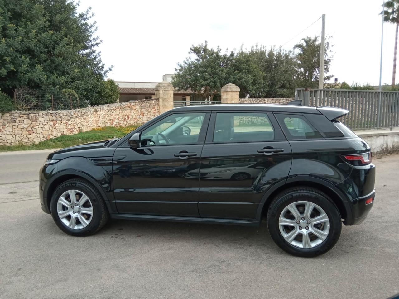 Land Rover Range Rover Evoque 2.0 TD4 SE Dynamic