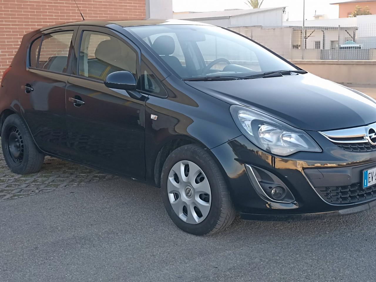 OPEL CORSA GPL CASA MADRE 04/2014 KM 110.000 PROPIETARIO