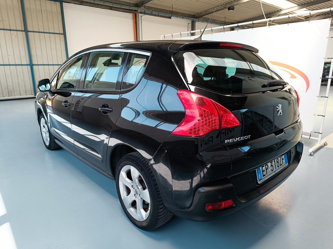 Peugeot 3008 1.6 HDi 115CV Business