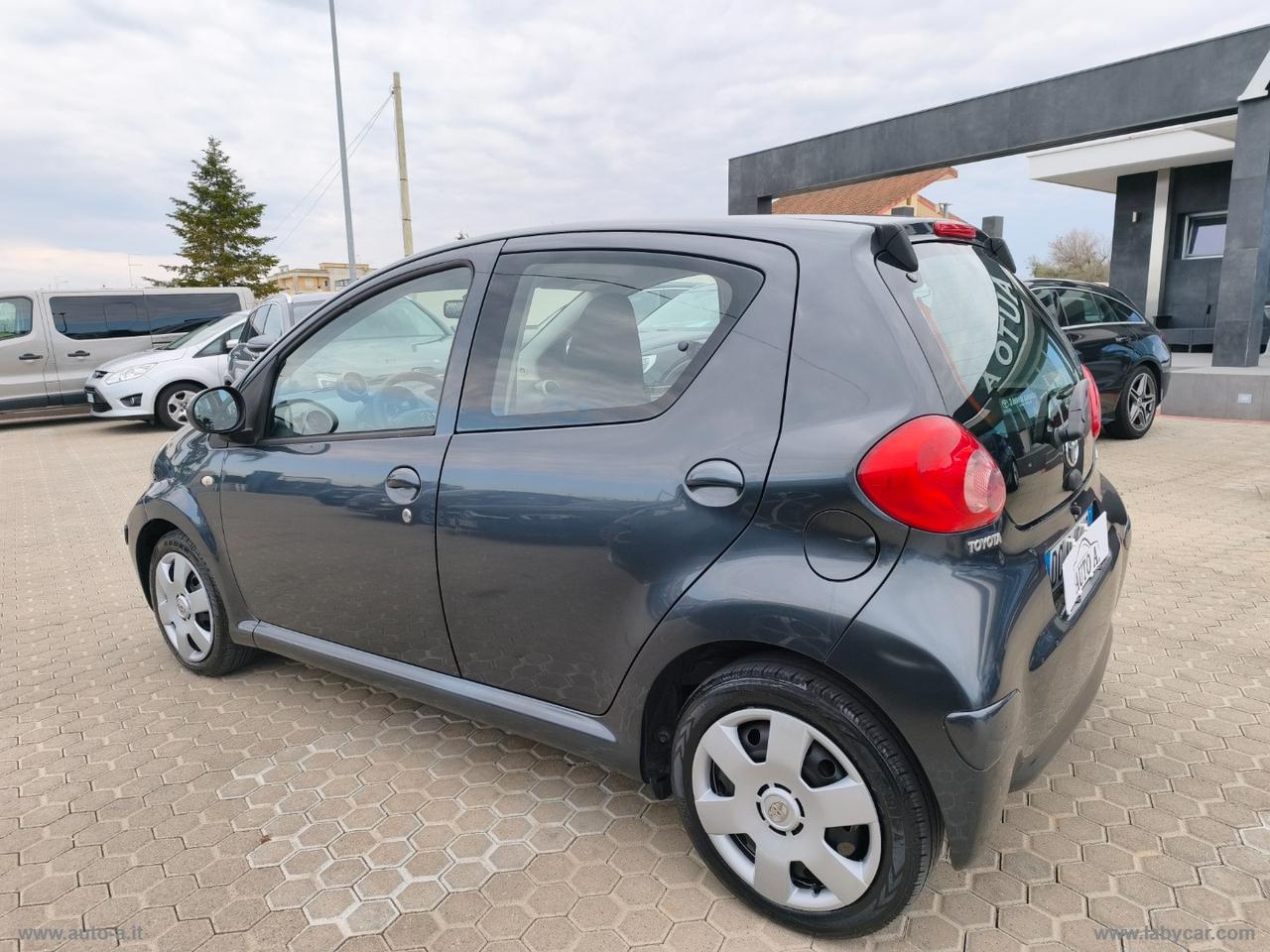 TOYOTA Aygo 1.0 VVT-i 5p. Sol