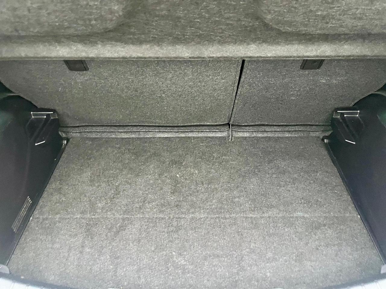 Toyota Yaris 1.5 Hybrid 104.000km 2013 perfetta