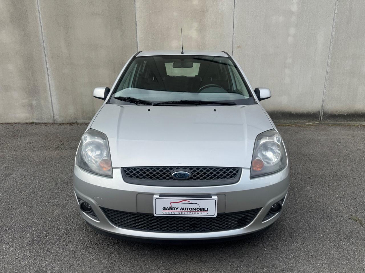 Ford Fiesta 1.2 B 5p. Ghia UNIPRO OK NEOP