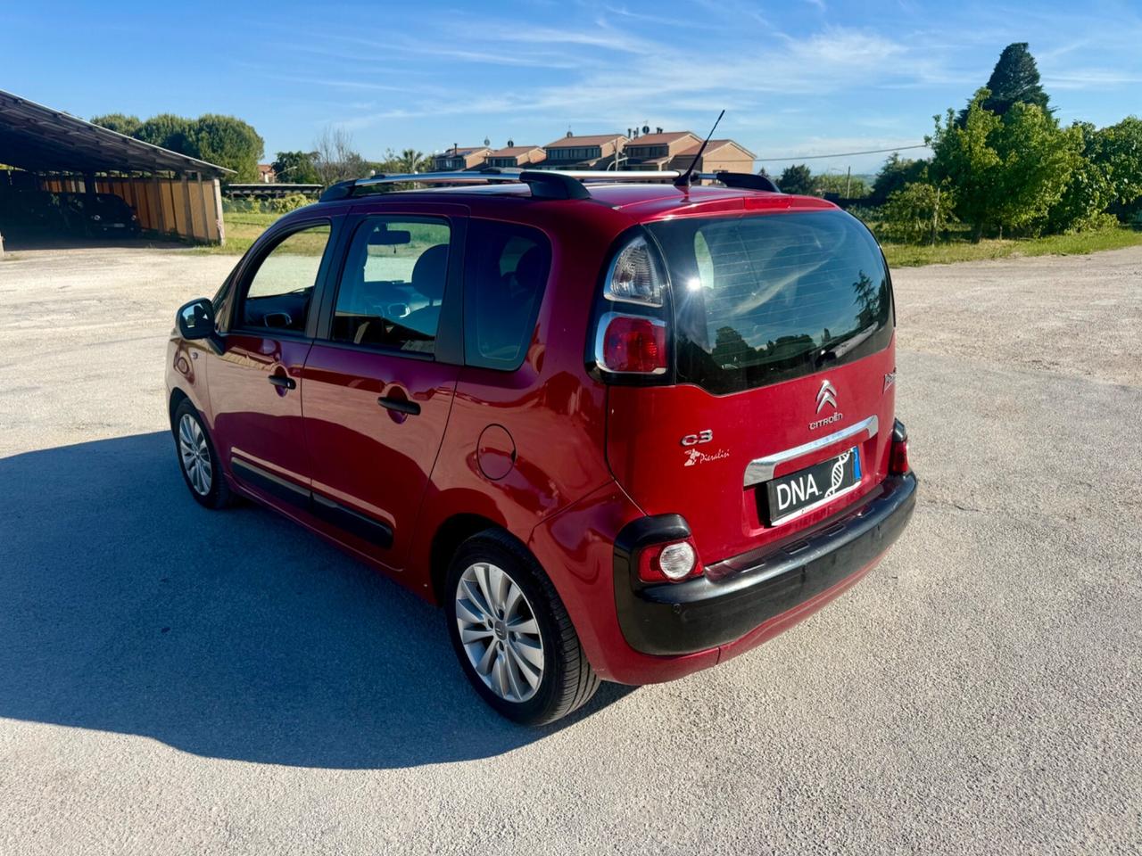 Citroen c3 Picasso 1.4 benzina Metano Neopatentati