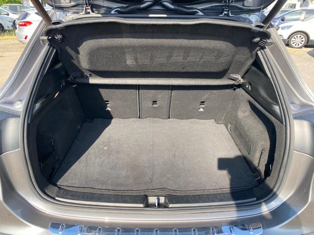 MERCEDES-BENZ GLA 200 d Automatic Premium AMG LINE