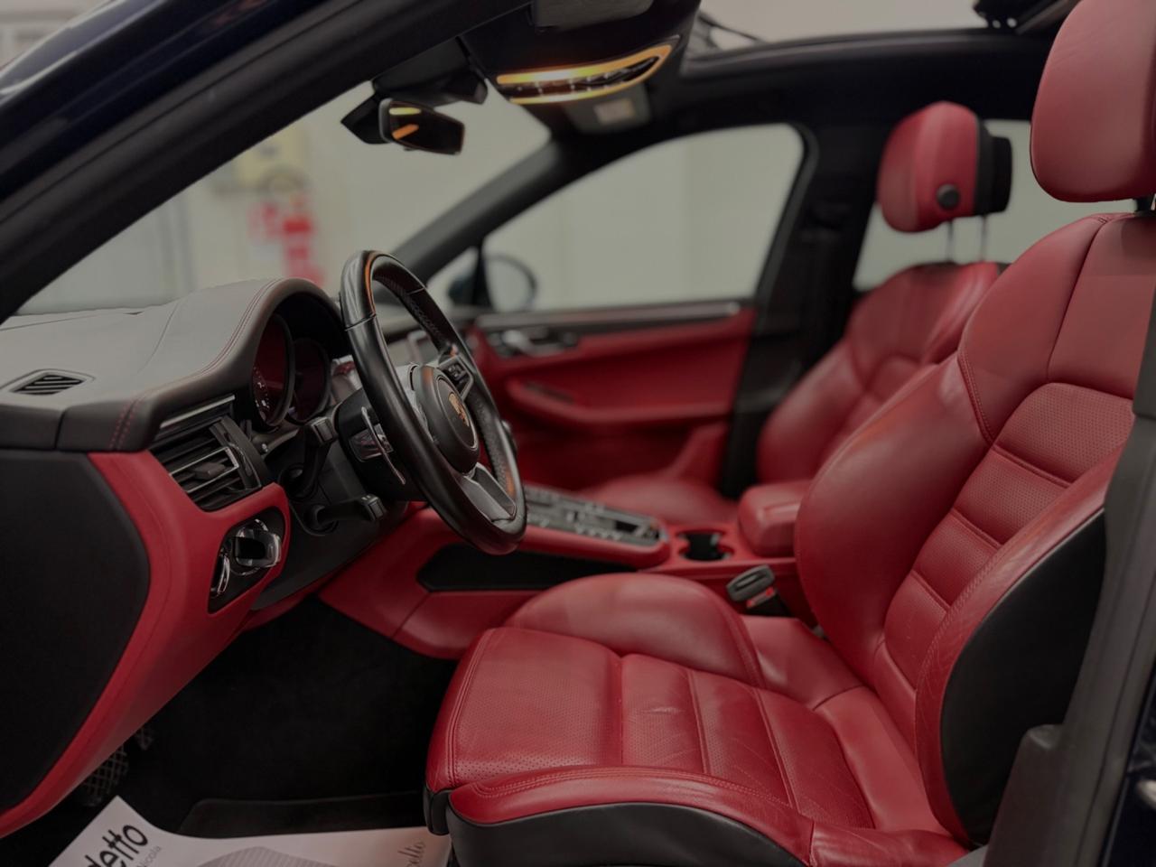 Porsche Macan 2.0 245CV