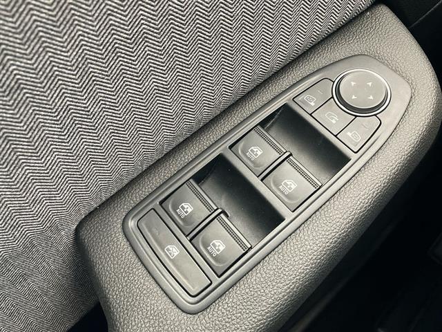 RENAULT Clio 1.0 TCe Techno