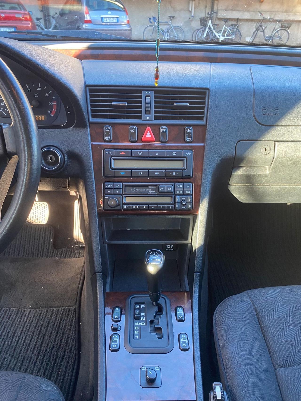 Mercedes-benz C 200 cat Elegance