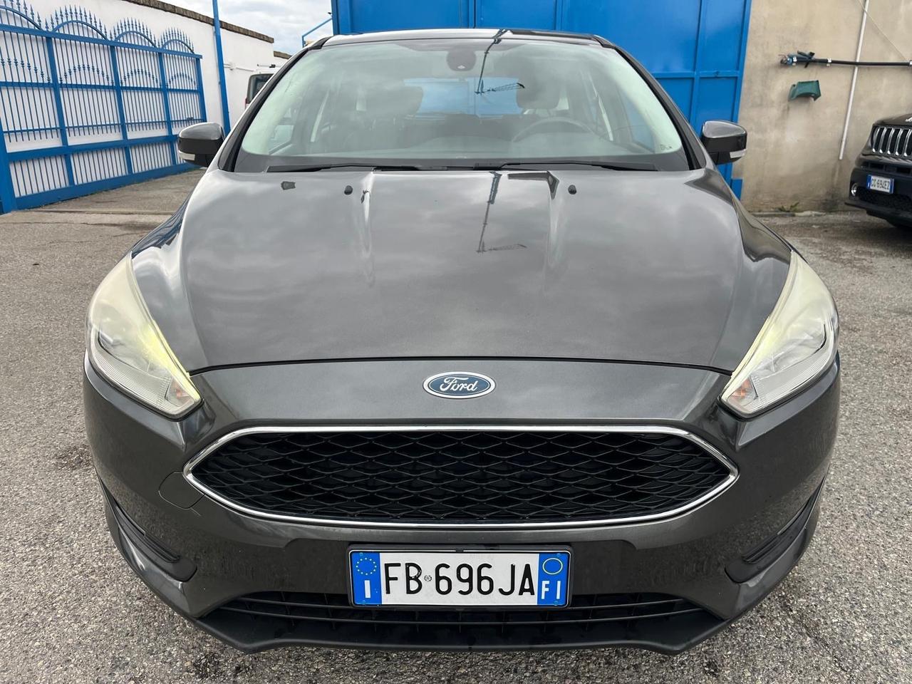 Ford focus-5P-1.0 ecoboost-benz-2016